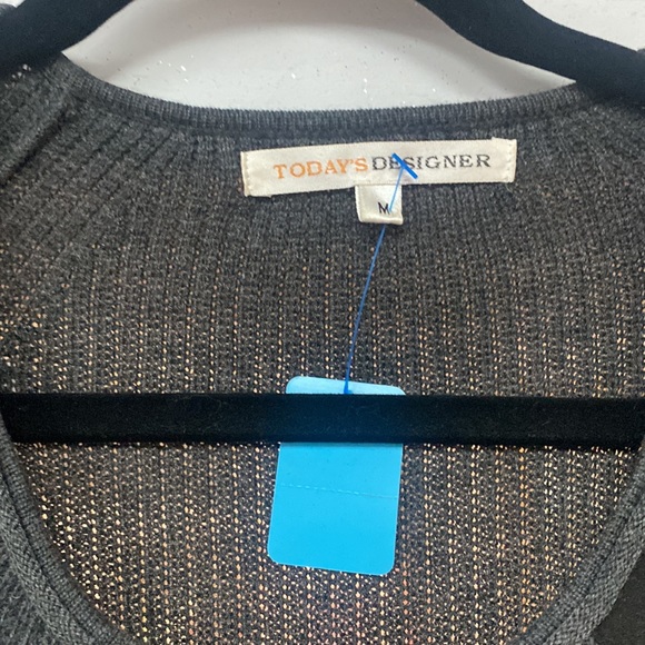 Today’s Designer Long Dress - Picture 4 of 5